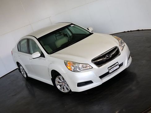 Used 2012 Subaru Legacy 2.5i Premium w/ All-Weather Pkg AWD/4WD image 7