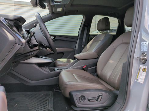 Used 2023 Audi Q4 e-tron Premium Plus w/ Premium Plus AWD/4WD image 17