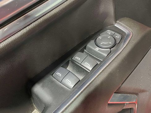 Used 2024 Chevrolet Silverado 1500 LT AWD/4WD image 19