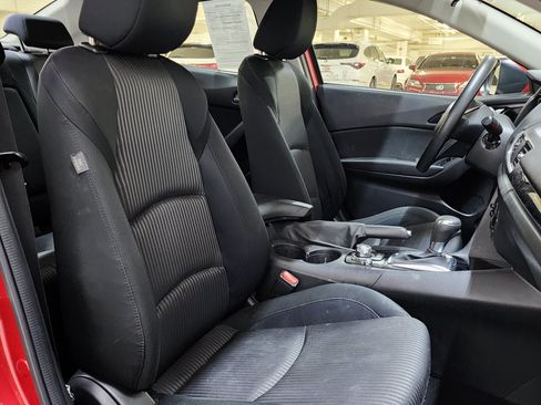 Used 2016 MAZDA MAZDA3 i Sport w/ Preferred Equipment Package FWD image 23