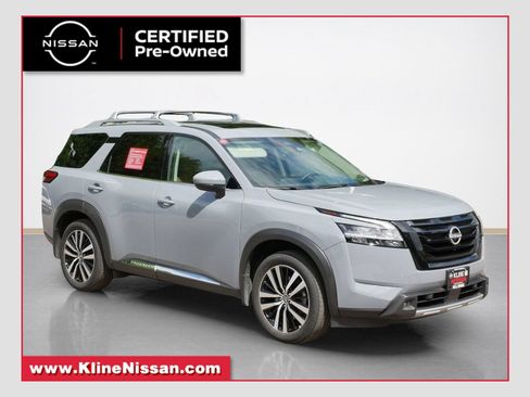 Certified 2023 Nissan Pathfinder Platinum AWD/4WD image 1