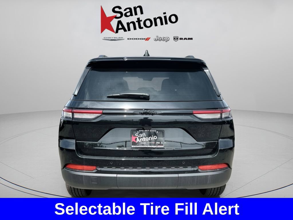 New 2025 Jeep Grand Cherokee Altitude RWD image 12