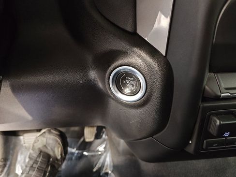 Used 2024 Chevrolet Silverado 2500 Custom w/ Custom Value Package image 24