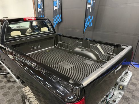 Used 2005 Dodge Ram 2500 Truck SLT AWD/4WD image 9