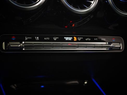 Used 2026 Mercedes-Benz GLB 250 4MATIC image 25