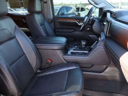 Used 2025 GMC Sierra 1500 Denali w/ Denali Reserve Package image 30