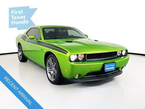 Used 2011 Dodge Challenger R/T image 1