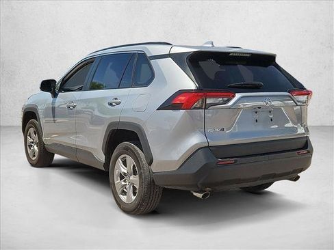 Used 2025 Toyota RAV4 XLE FWD image 8
