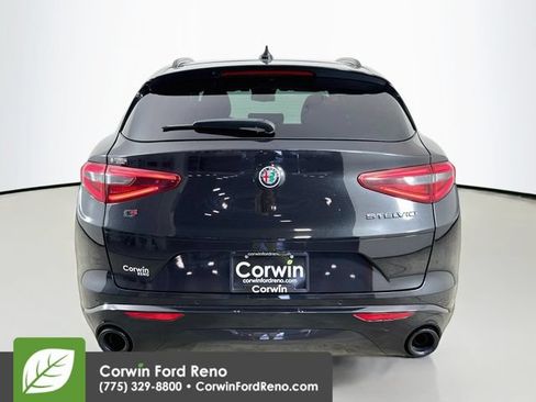 Used 2020 Alfa Romeo Stelvio Ti AWD/4WD image 8