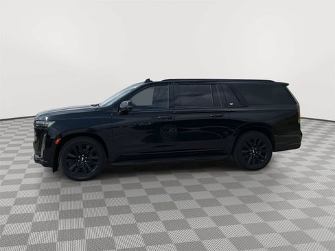 Used 2021 Cadillac Escalade ESV Sport w/ Driver Assist Tech Package AWD/4WD image 15