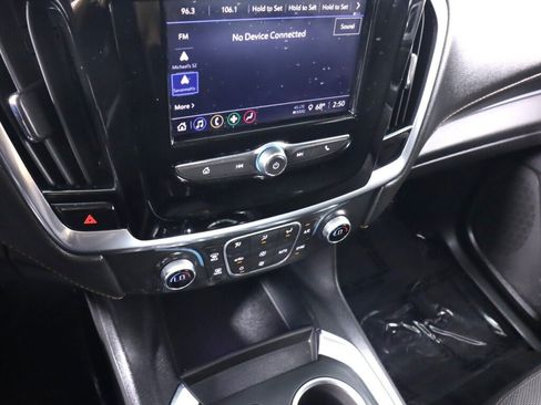 Used 2020 Chevrolet Traverse LS FWD image 15