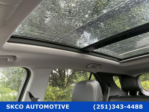 Used 2022 Chevrolet Equinox Premier FWD image 26