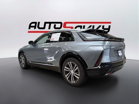 Used 2025 Cadillac Lyriq Luxury RWD image 7