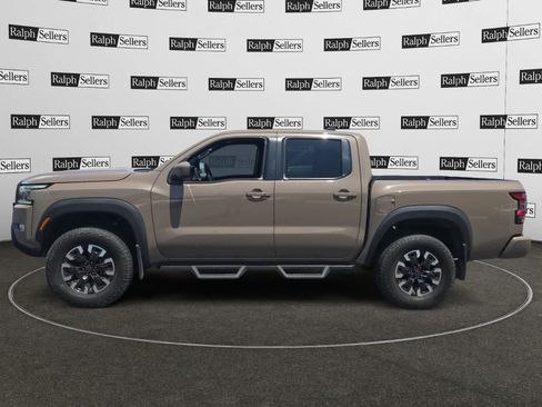 Used 2023 Nissan Frontier PRO-4X w/ Pro Convenience Package AWD/4WD image 3