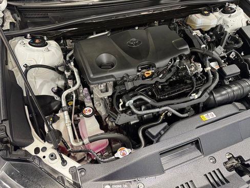Used 2022 Toyota Camry XSE FWD image 37