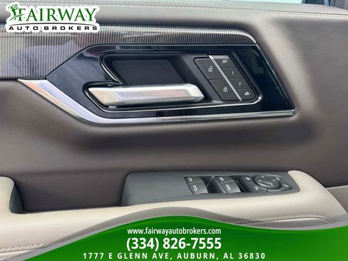 Used 2026 GMC Yukon Elevation w/ Elevation Premium Package AWD/4WD image 16
