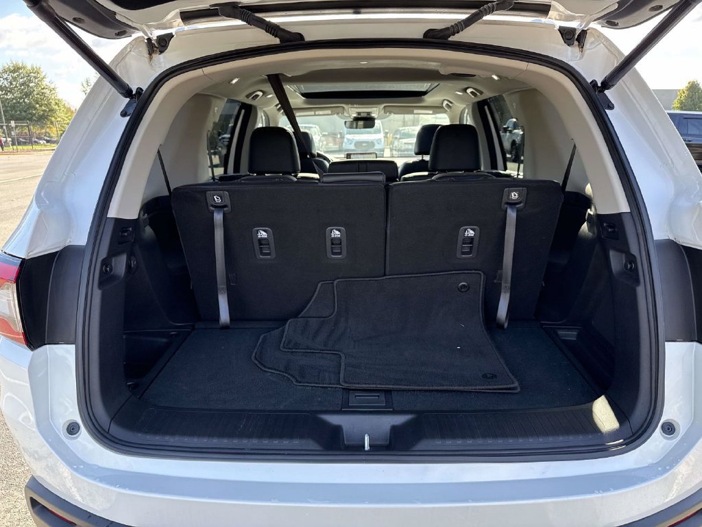 Used 2024 Honda Pilot Touring image 24