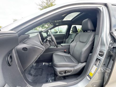 Used 2025 Lexus RX 350 Premium w/ Accessory Package (Z1) FWD image 21