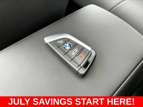 Used 2026 BMW 330i xDrive Sedan AWD/4WD image 45