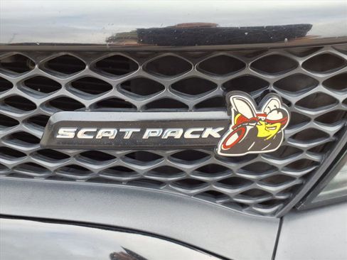 Used 2018 Dodge Charger R/T Scat Pack image 9