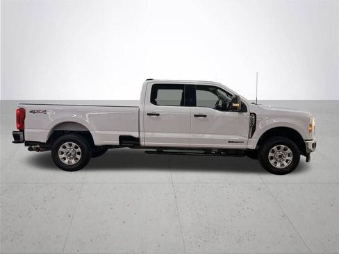 Used 2024 Ford F350 XLT image 9