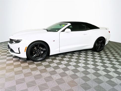 Used 2024 Chevrolet Camaro LT RWD image 4