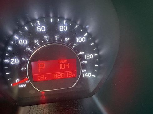 Used 2015 Kia Soul FWD image 11