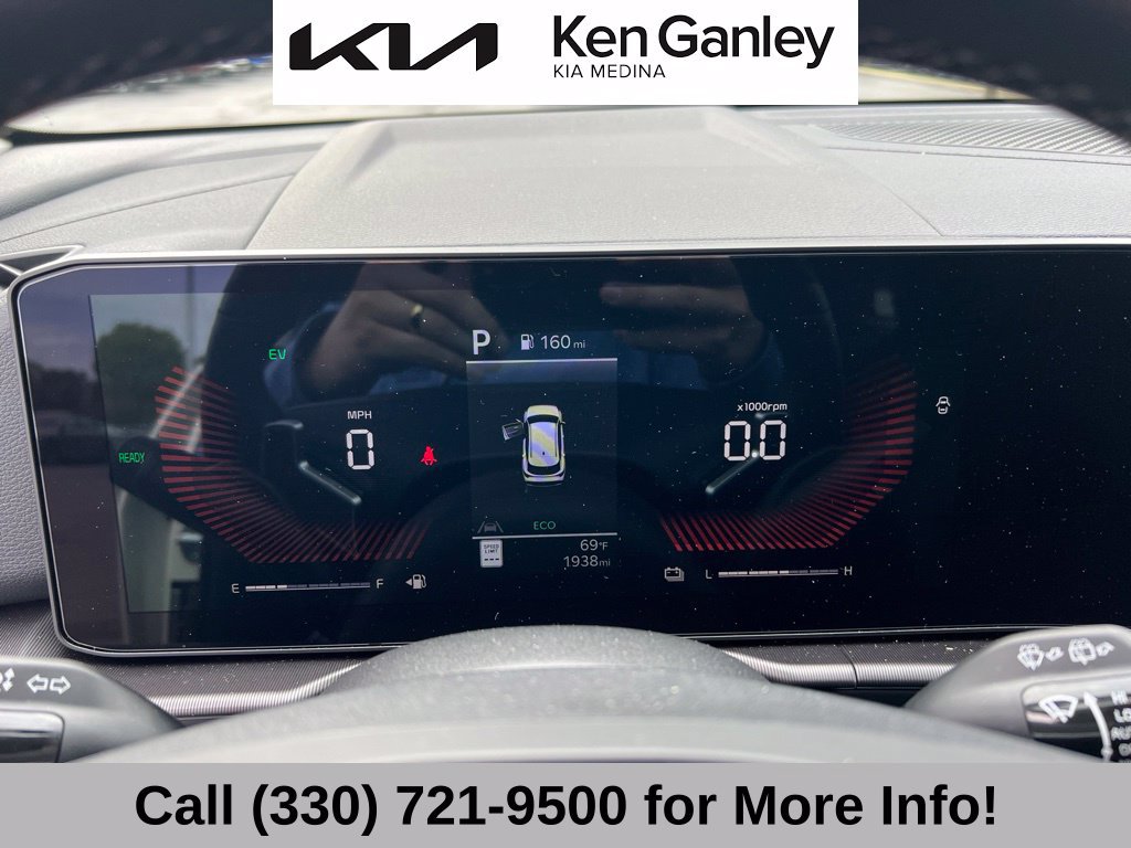 Certified 2026 Kia Sportage EX w/ EX Panoramic Sunroof Package AWD/4WD image 31
