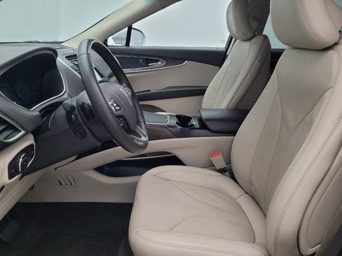 Used 2018 Lincoln MKX Reserve w/ Cargo Utility Package image 17