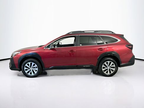 Used 2023 Subaru Outback Premium image 8