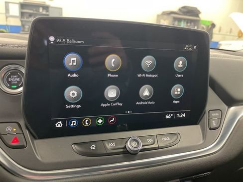 Used 2025 Chevrolet Blazer LT image 22