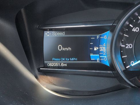 Used 2019 Ford Explorer XLT w/ Equipment Group 202A AWD/4WD image 12