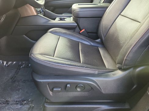 Used 2023 Chevrolet Tahoe High Country AWD/4WD image 10