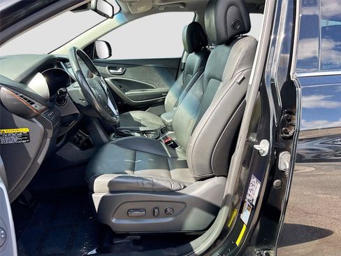Used 2017 Hyundai Santa Fe AWD w/ SE Ultimate Tech Package 03 image 22