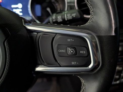 Used 2023 Jeep Wrangler Unlimited Sahara w/ Cold Weather Group image 15