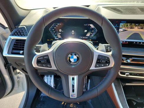 New 2026 BMW X5 M60i w/ Executive Package AWD/4WD image 22