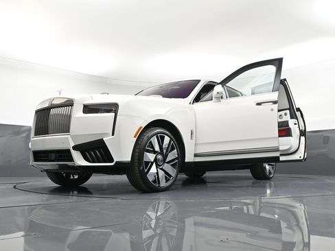 New 2026 Rolls-Royce Cullinan AWD/4WD image 43
