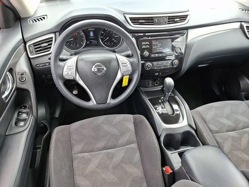 Used 2016 Nissan Rogue S AWD/4WD image 2