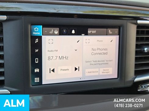 Used 2022 Chrysler Voyager LX image 19