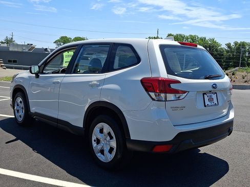 Certified 2023 Subaru Forester AWD/4WD image 4