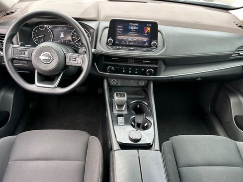Used 2023 Nissan Rogue S AWD/4WD image 3