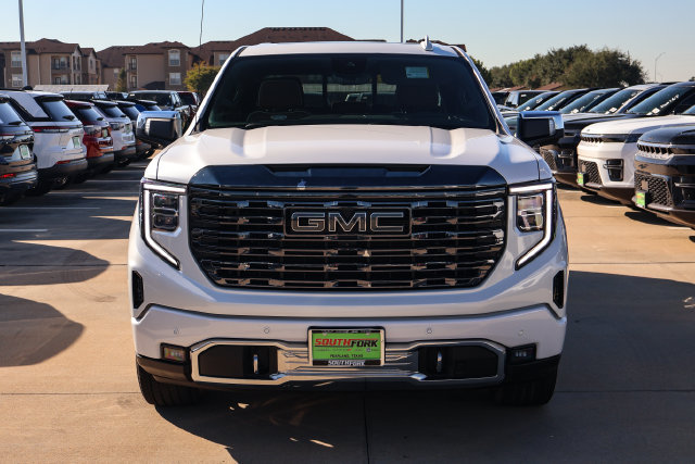 Used 2024 GMC Sierra 1500 Denali Ultimate AWD/4WD image 2