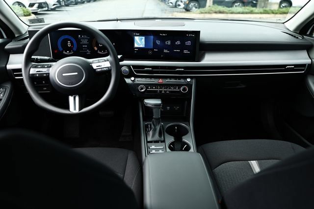 Certified 2025 Hyundai Sonata SE FWD image 24