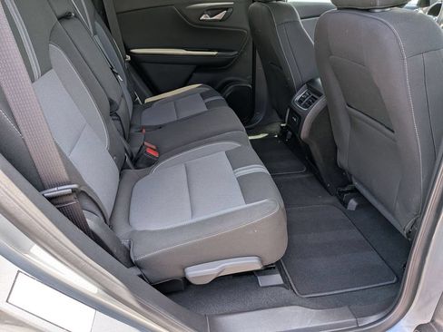 Used 2025 Chevrolet TrailBlazer LT AWD/4WD image 42