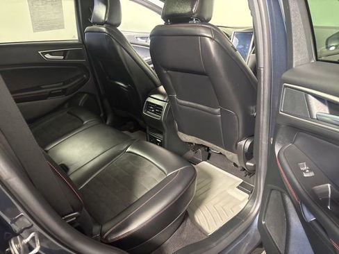 Used 2024 Ford Edge ST-Line w/ Class II Trailer Tow Package AWD/4WD image 28