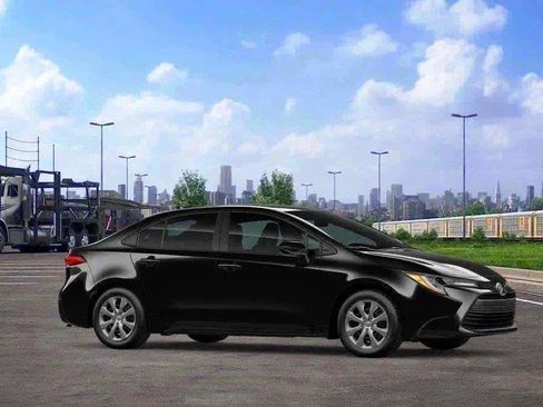 New 2026 Toyota Corolla LE FWD image 35