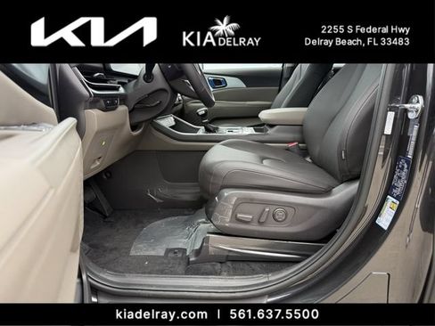 New 2026 Kia Carnival FWD image 16