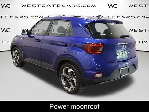 Used 2022 Hyundai Venue SEL image 5