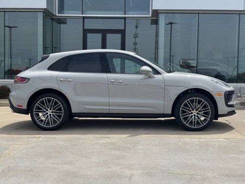 New 2025 Porsche Macan image 8