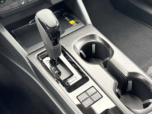 New 2026 Subaru Outback Limited AWD/4WD image 15